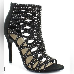 Black stilettos with back zipper